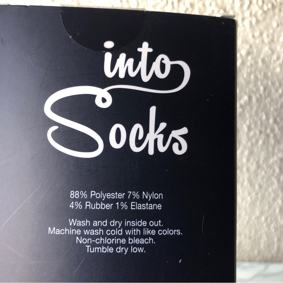 Into Socks Vegas style drinks money chips fun sock for the casino 3 pairs NIB - Picture 5 of 6